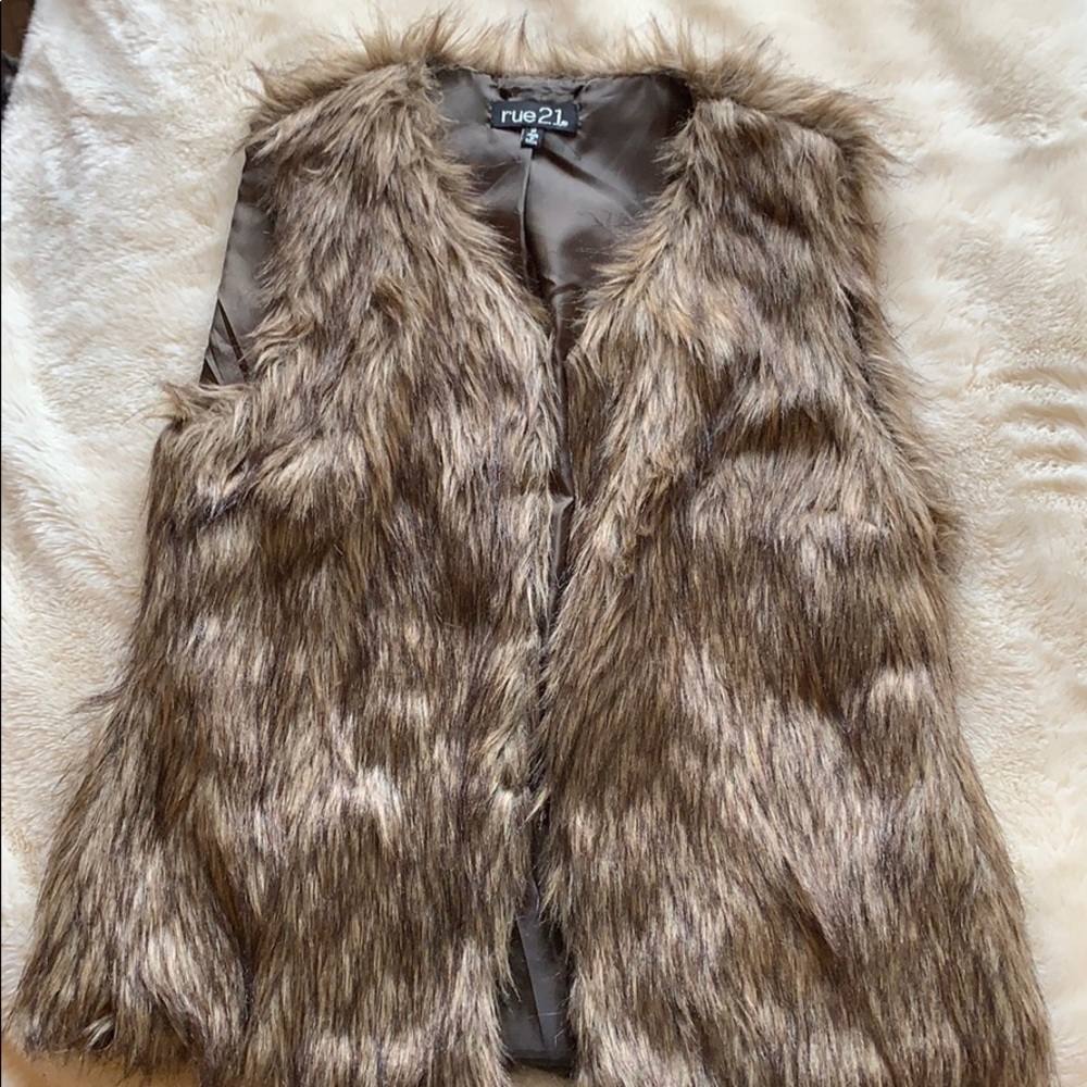 Brown/tan faux fur vest